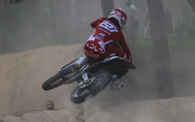 💥Nouveau: version créole & anglaise 🏍 Arno Cazet, prince des sables